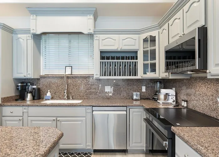 Primrose Palace Fountain Park Pool Hot Tub Holiday home Fountain Hills